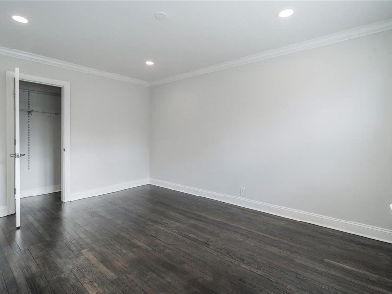 Gallery Photo 8